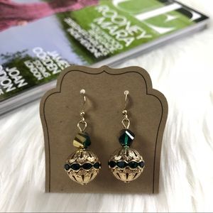 💰Emerald Green Crystal Ball Earrings
